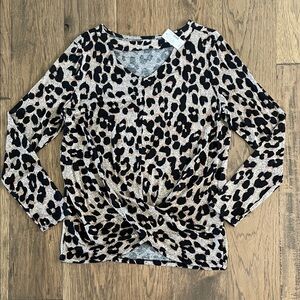 Women’s Leopard Print Long Sleeve Top